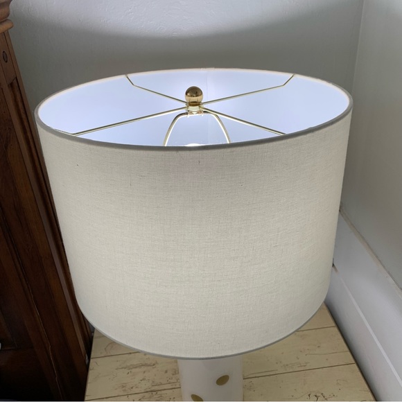 Cream gold polka dot Kate Spade collector lamp. Ceramic and brass with shade - Picture 2 of 5